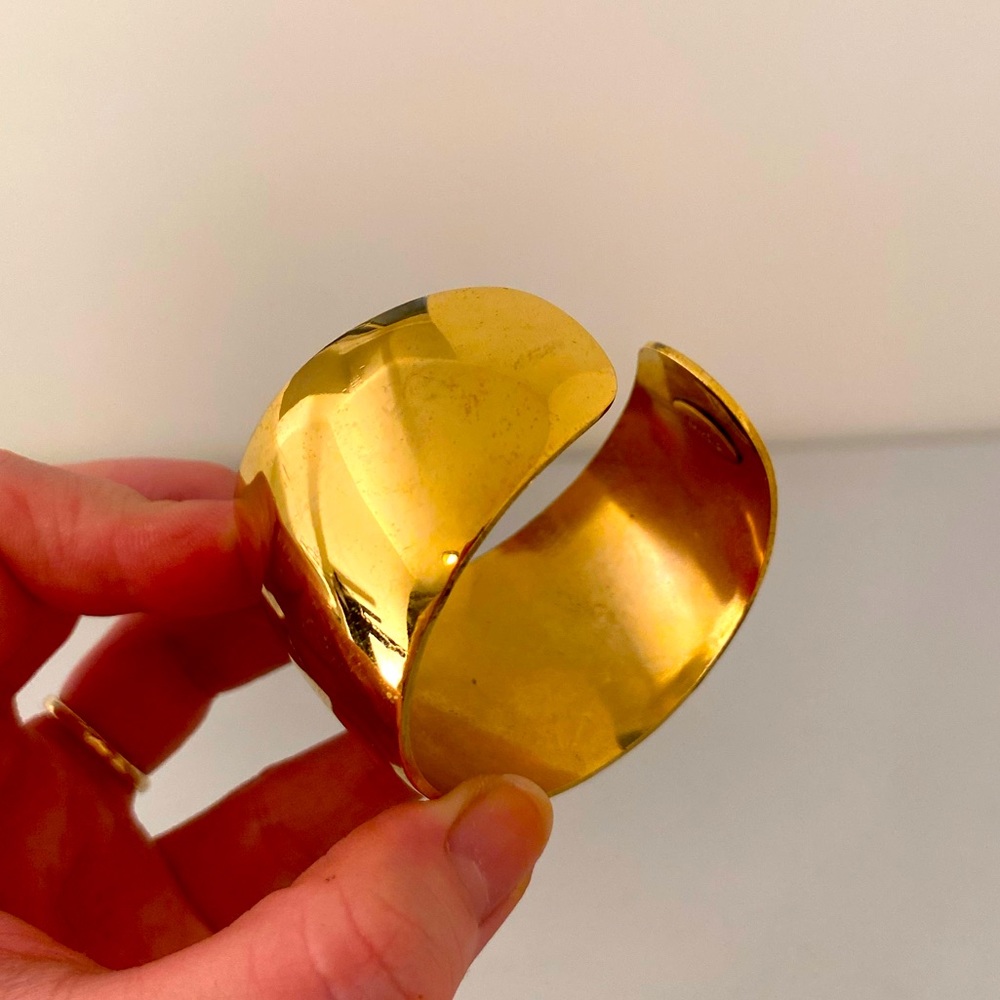 CUCHARA Carcar Cuff in Gold (18k)